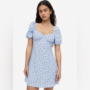 Puff-sleeved Crêped Dress
